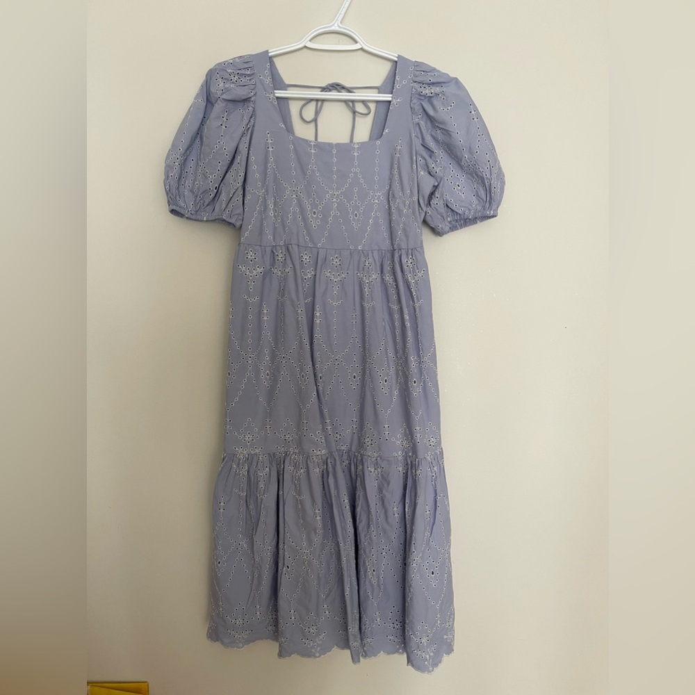 PUFFSLEEVE Eyelet “PRIMARK” midi dress size (6US)